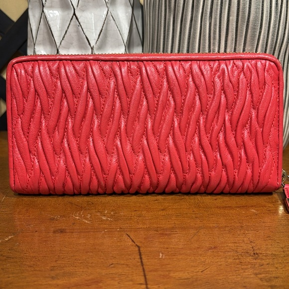 Coach Twist Madison Leather Continental Gathered Wallet with Original Coach Box - Picture 5 of 16